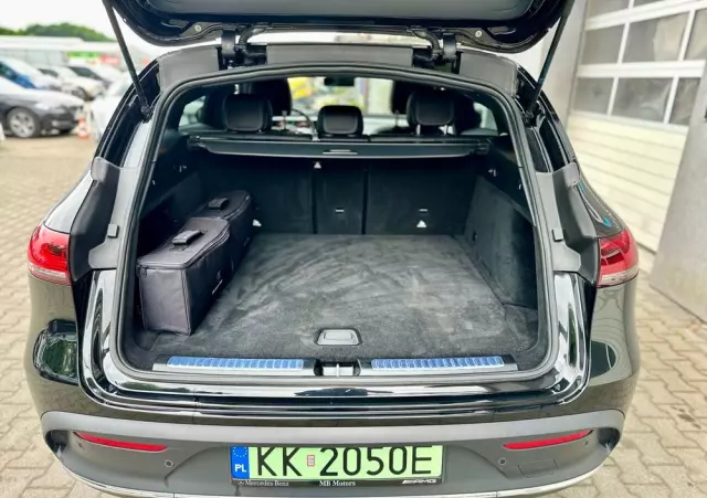 MERCEDES-BENZ EQC 400 4-Matic Sport