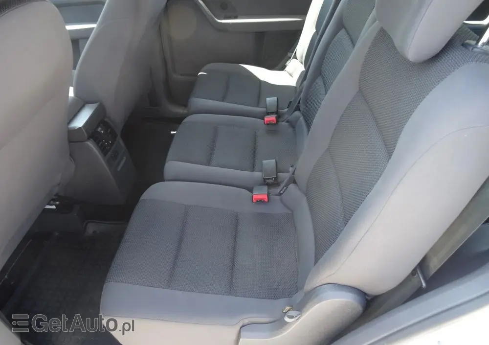VOLKSWAGEN Touran 1.2 TSI BlueMot CityLine
