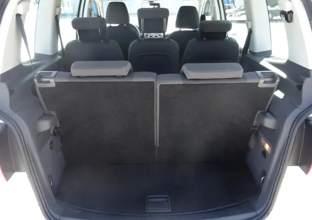 VOLKSWAGEN Touran 1.2 TSI BlueMot CityLine