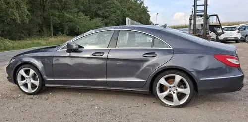 MERCEDES-BENZ CLS 