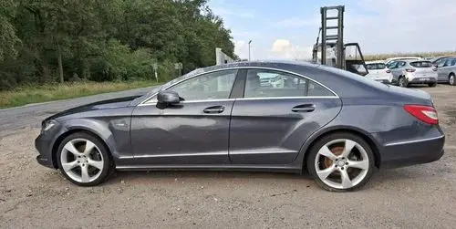 MERCEDES-BENZ CLS 