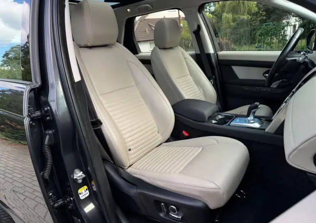 LAND ROVER Discovery Sport D165 Dynamic SE