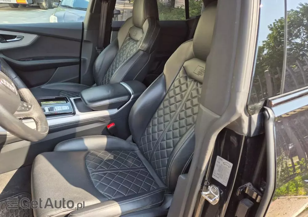 AUDI Q8 50 TDI quattro tiptronic