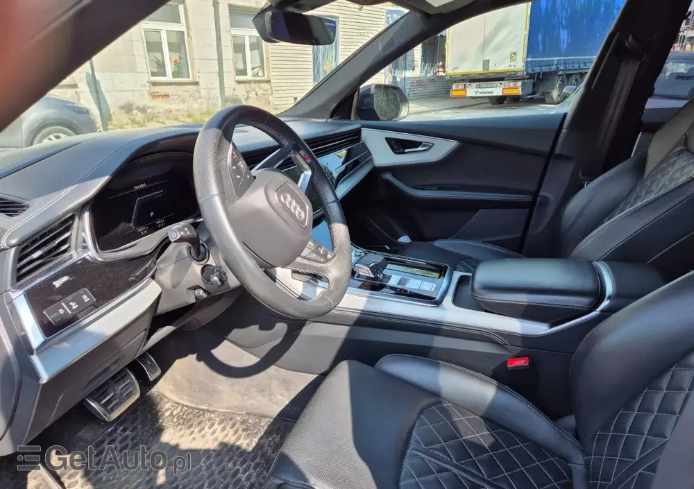 AUDI Q8 50 TDI quattro tiptronic