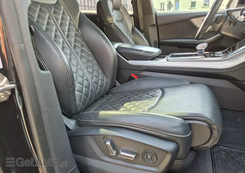 AUDI Q8 50 TDI quattro tiptronic