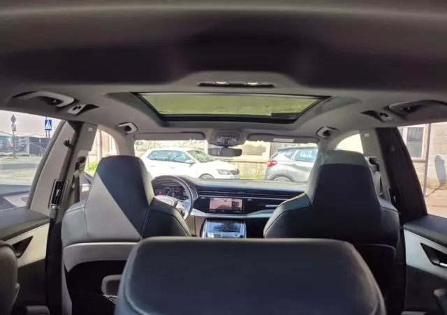 AUDI Q8 50 TDI quattro tiptronic