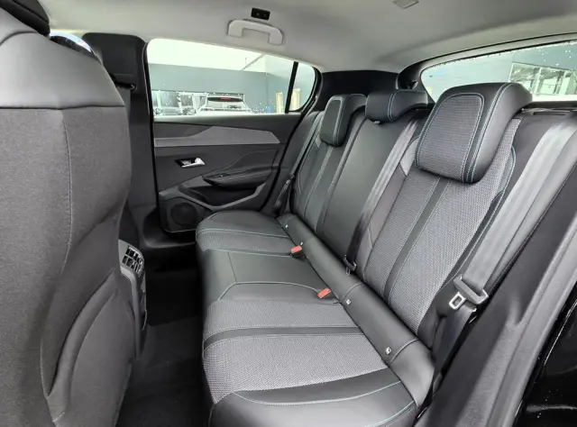 PEUGEOT 308 1.5 BlueHDi Allure S&S EAT8