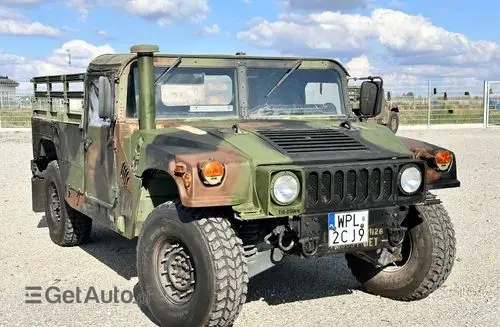 HUMMER H1 