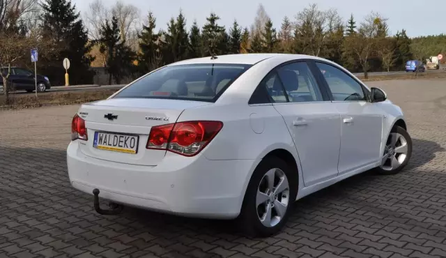 CHEVROLET Cruze 