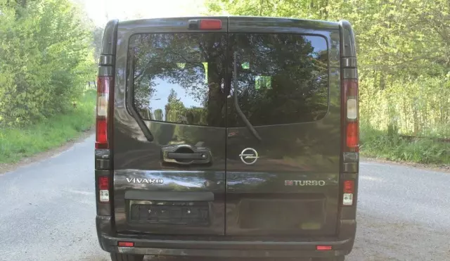 OPEL Vivaro 