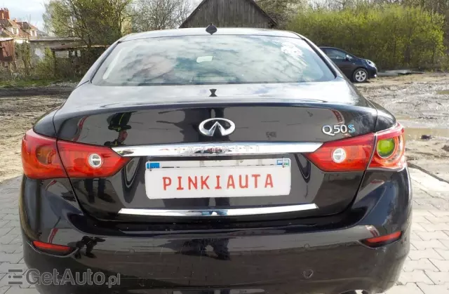 INFINITI Q50 