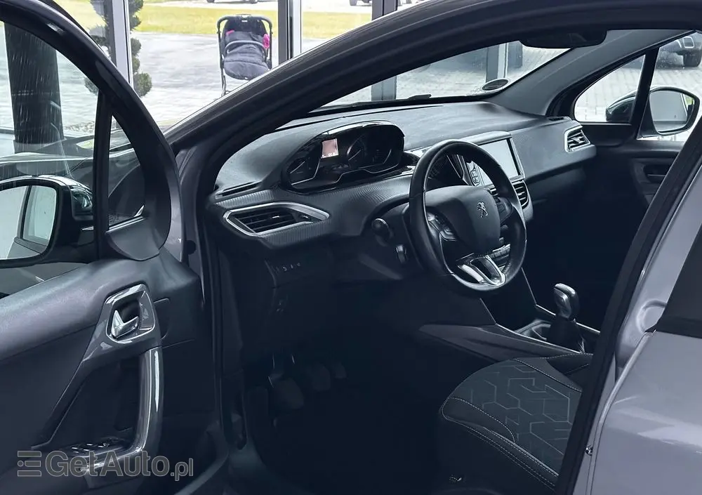 PEUGEOT 2008 1.6 BlueHDi Style