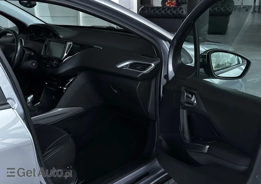 PEUGEOT 2008 1.6 BlueHDi Style