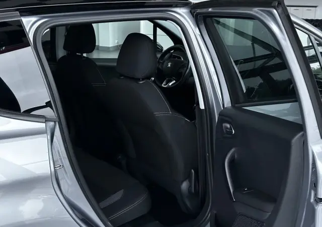 PEUGEOT 2008 1.6 BlueHDi Style