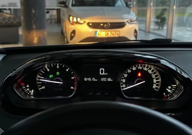 PEUGEOT 2008 1.6 BlueHDi Style