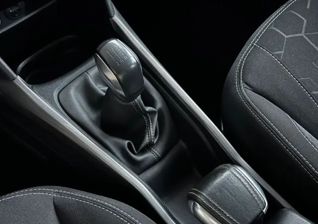 PEUGEOT 2008 1.6 BlueHDi Style