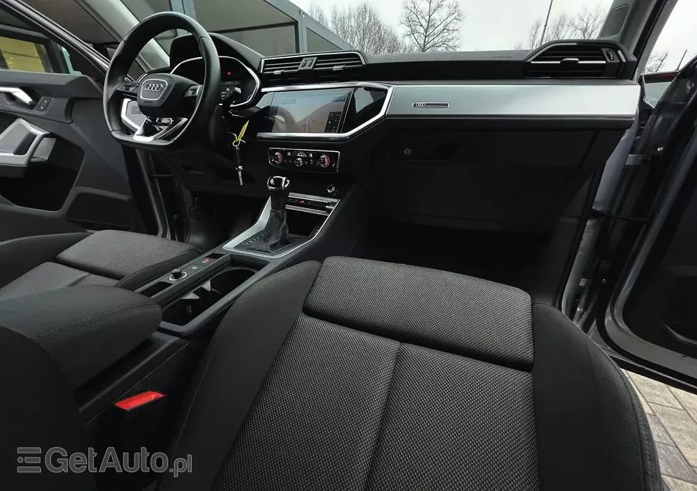 AUDI Q3 35 TFSI S tronic