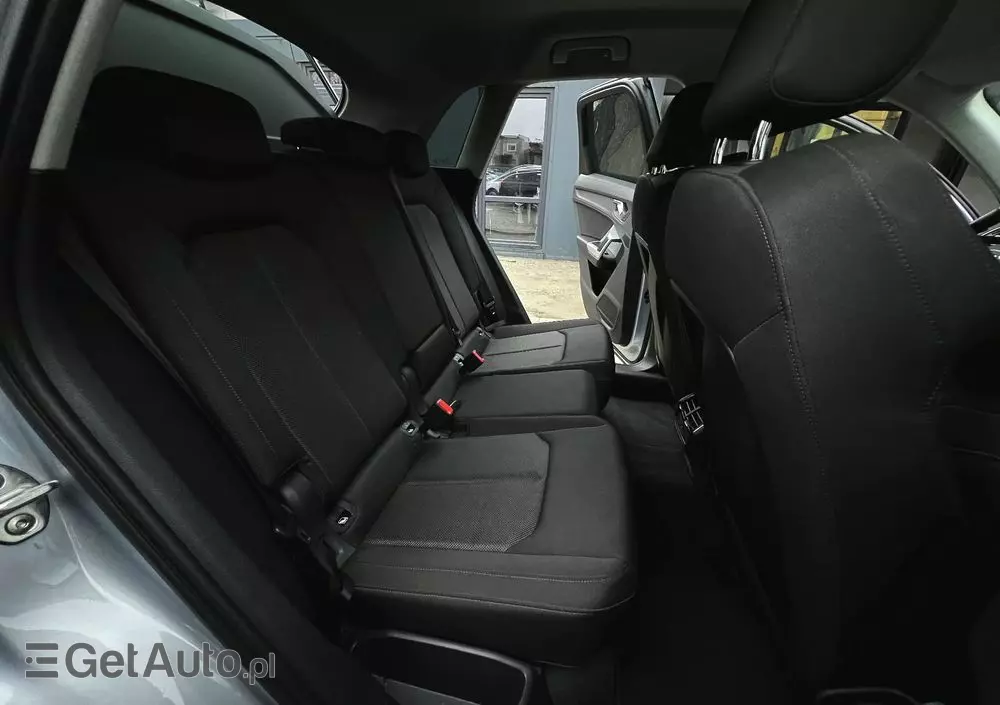 AUDI Q3 35 TFSI S tronic