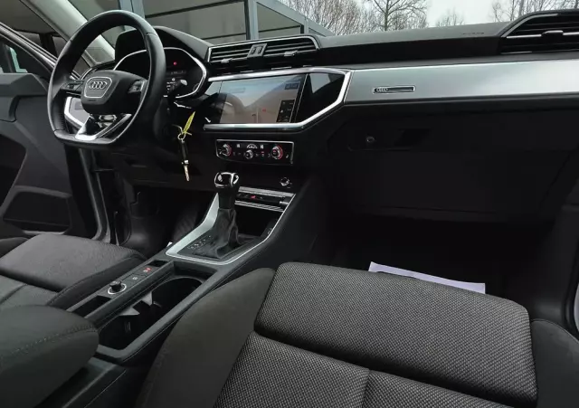 AUDI Q3 35 TFSI S tronic