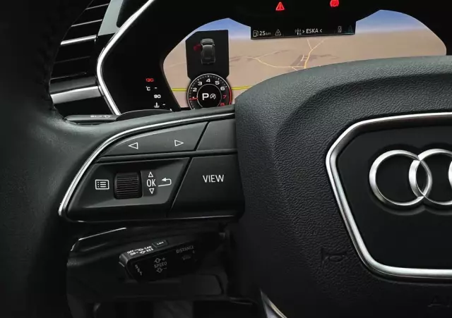 AUDI Q3 35 TFSI S tronic