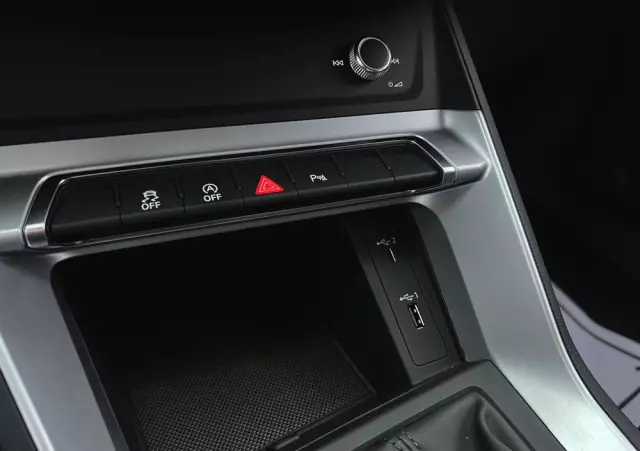 AUDI Q3 35 TFSI S tronic