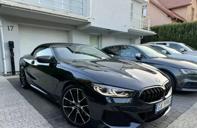 BMW M8 
