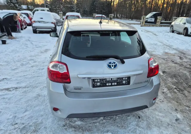TOYOTA Auris 