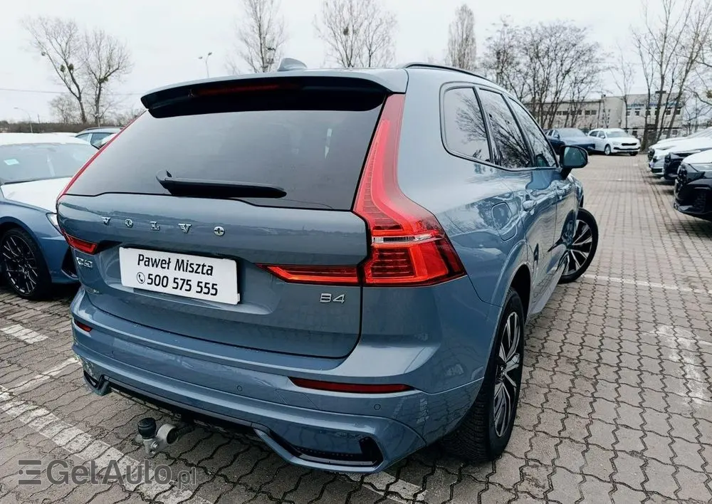 VOLVO XC 60 B4 B Plus Dark