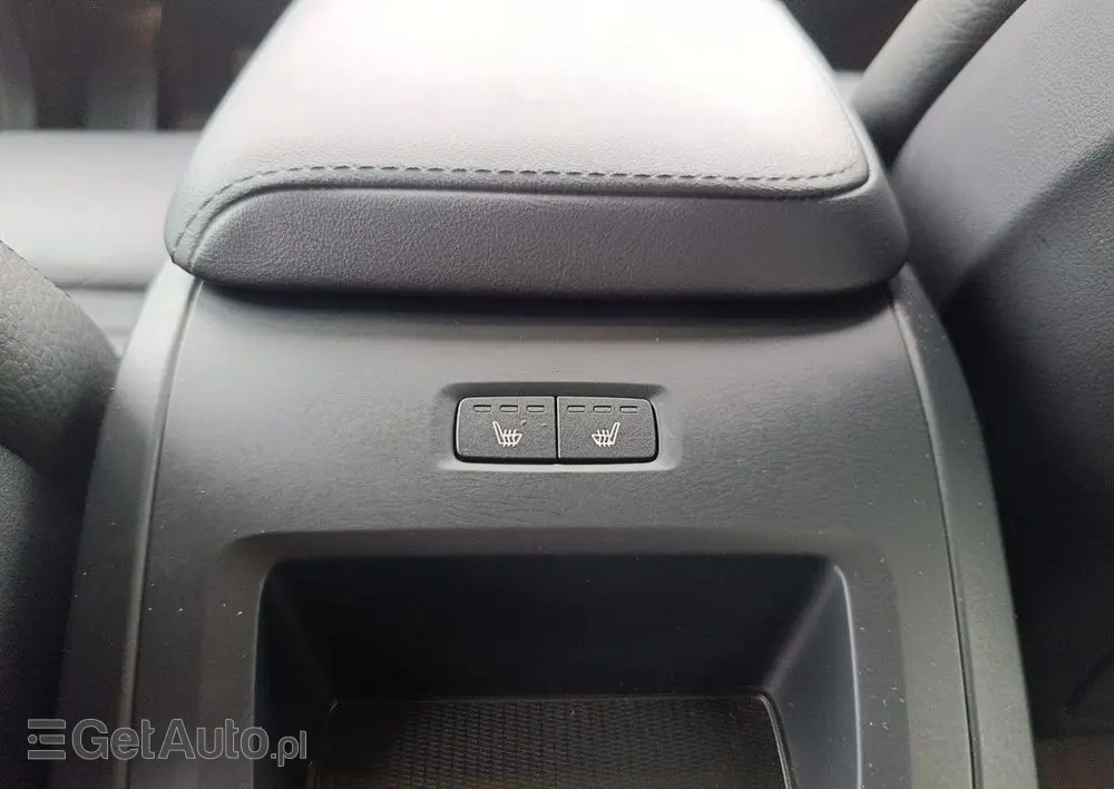 VOLVO XC 60 B4 B Plus Dark