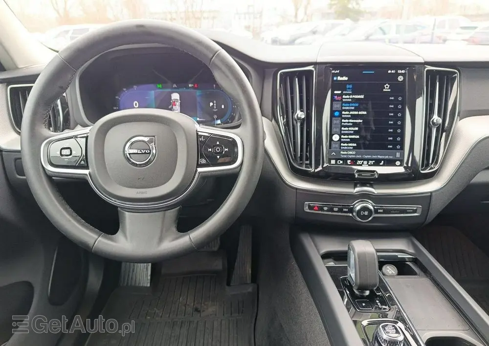 VOLVO XC 60 B4 B Plus Dark