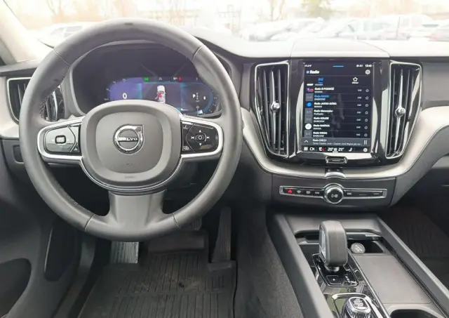 VOLVO XC 60 B4 B Plus Dark