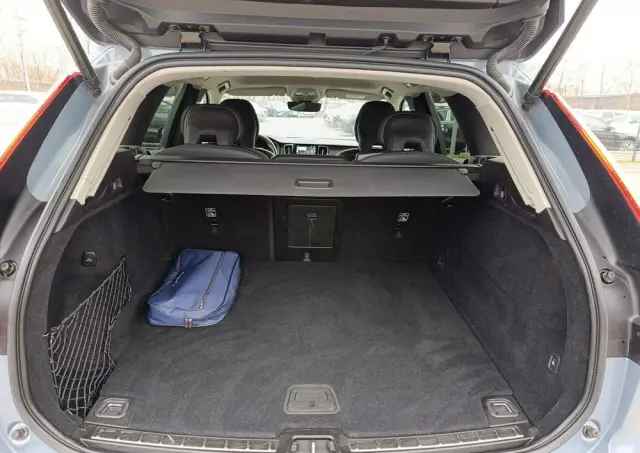 VOLVO XC 60 B4 B Plus Dark