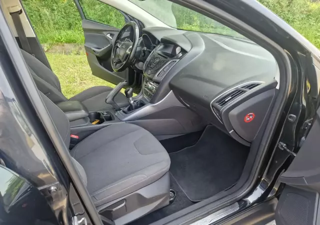 FORD Focus 1.6 EcoBoost Edition Start