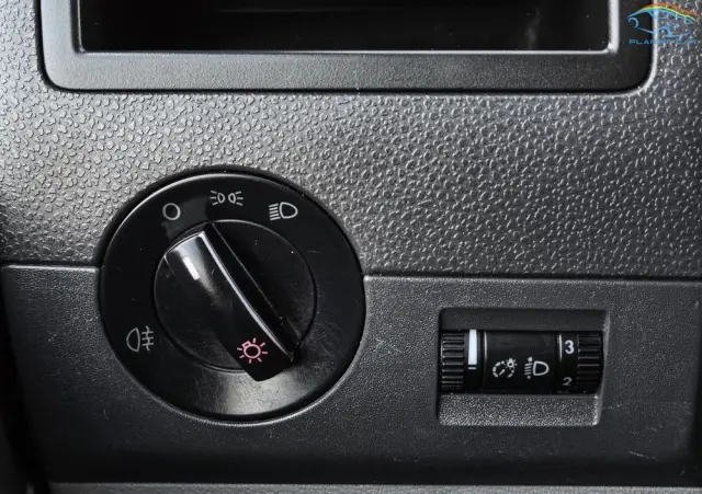 VOLKSWAGEN 2010 T5 TRANSPORTER BUDEL KABINA BRYGADÓWKA 2.0 140 KM 