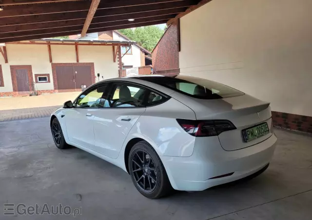TESLA Model 3 Performance AWD
