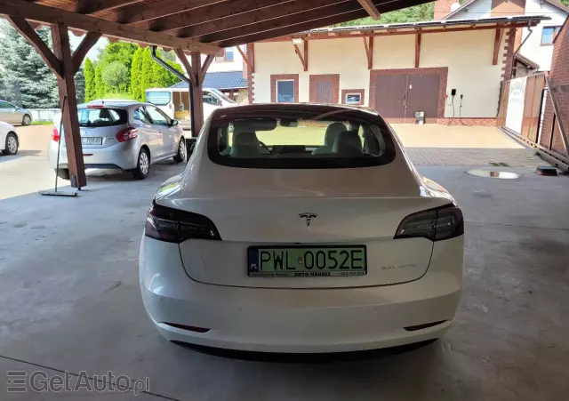 TESLA Model 3 Performance AWD