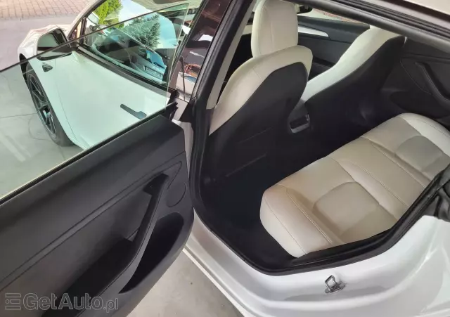 TESLA Model 3 Performance AWD