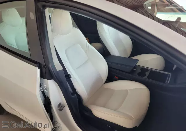 TESLA Model 3 Performance AWD