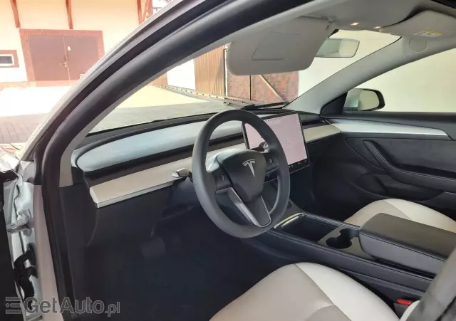 TESLA Model 3 Performance AWD
