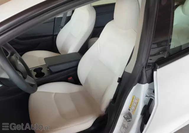 TESLA Model 3 Performance AWD