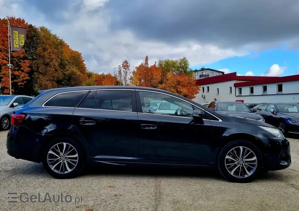 TOYOTA Avensis 2.0 D-4D Premium