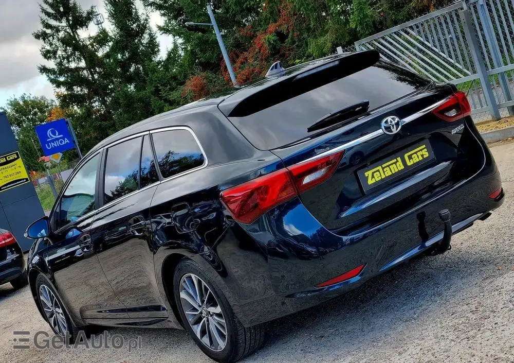 TOYOTA Avensis 2.0 D-4D Premium