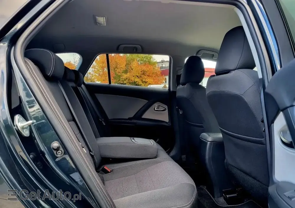 TOYOTA Avensis 2.0 D-4D Premium