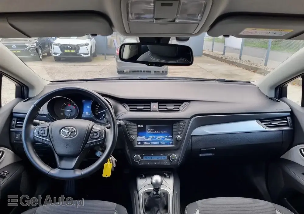 TOYOTA Avensis 2.0 D-4D Premium