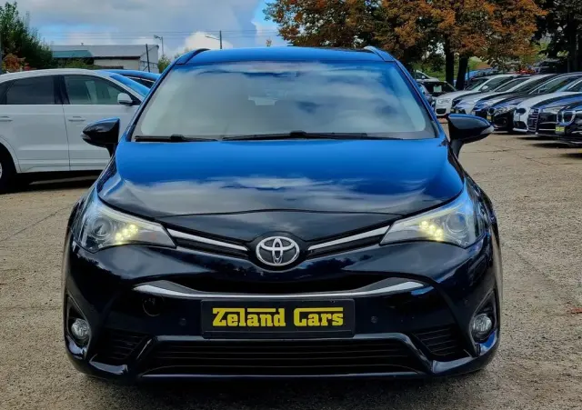 TOYOTA Avensis 2.0 D-4D Premium