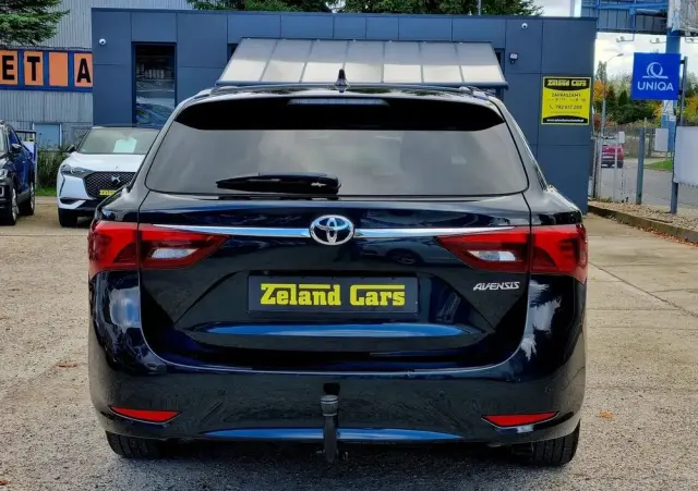 TOYOTA Avensis 2.0 D-4D Premium