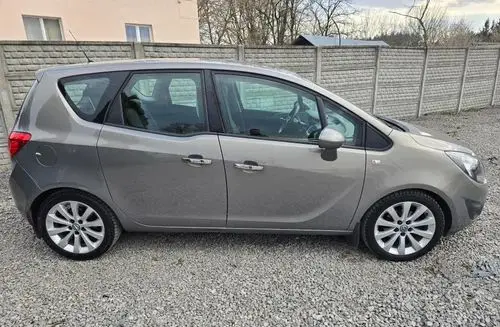 OPEL Meriva 