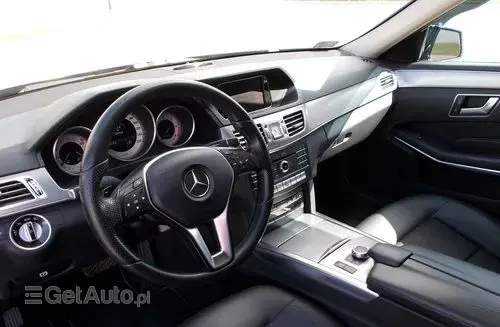 MERCEDES-BENZ Klasa E 