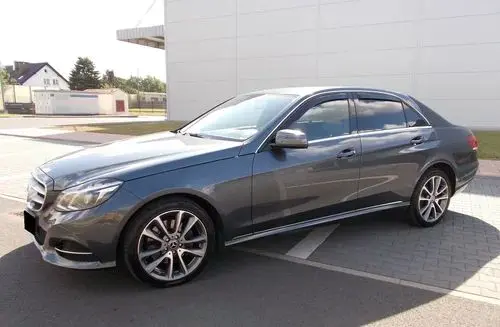 MERCEDES-BENZ Klasa E 