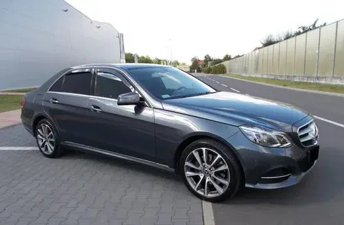 MERCEDES-BENZ Klasa E 